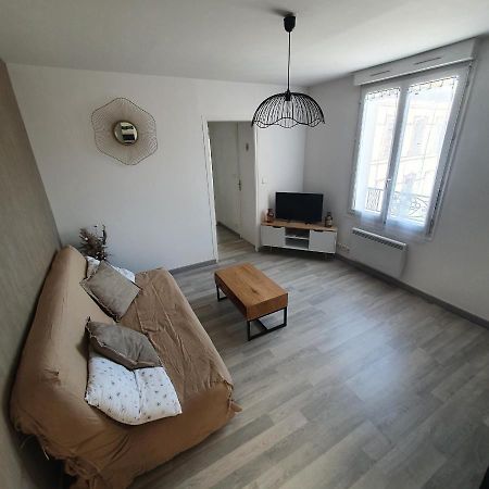 Appartement De La Tour Épernay Exteriör bild