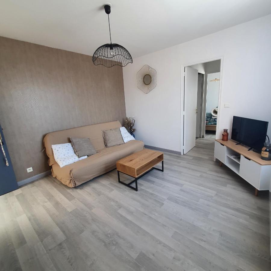 Appartement De La Tour Épernay Exteriör bild